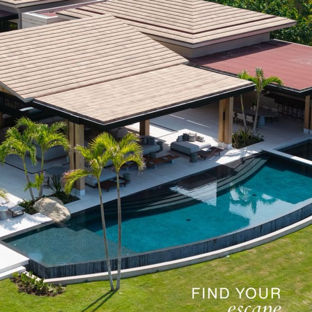 At Casa Xielo, open spaces, water, and light come together to create a seamless indoor-outdoor living experience — made for slowing down and staying longer.

#CasaXielo
#PuntaMita
#LuxuryVilla
#OceanviewLiving
#PrivateEscape
